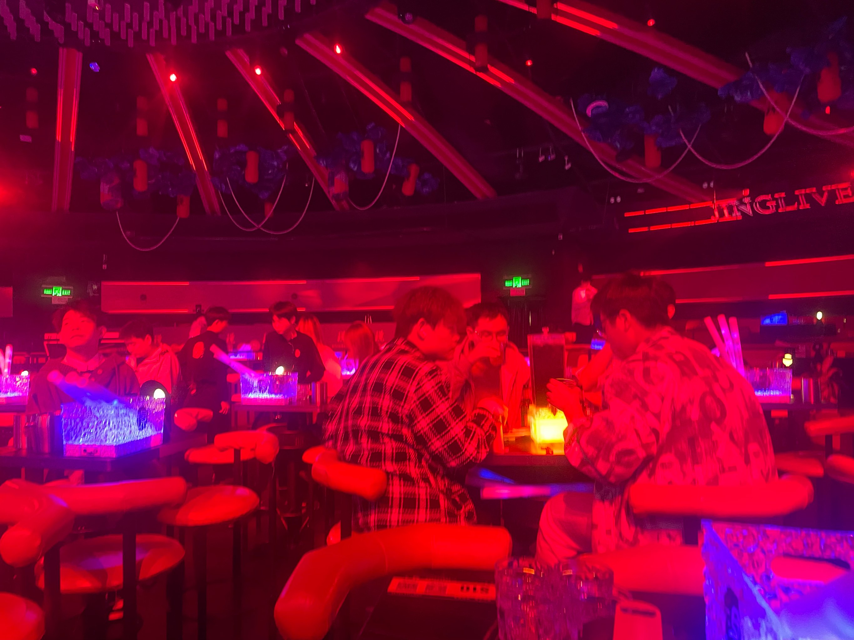 韶关商务ktv引领商务ktv新模式-仁化县ktv预订